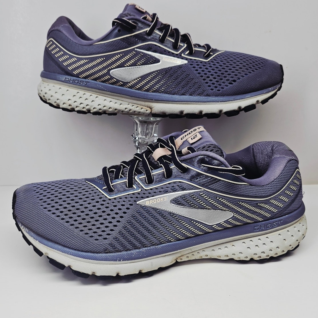 Brooks Women 11 Comfy Footwear